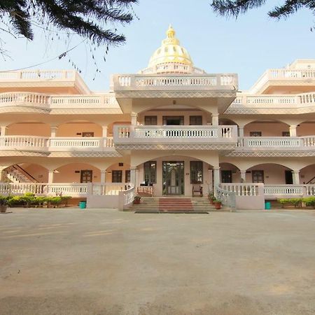 Jains Royal Palace Resorts Yelagiri Esterno foto