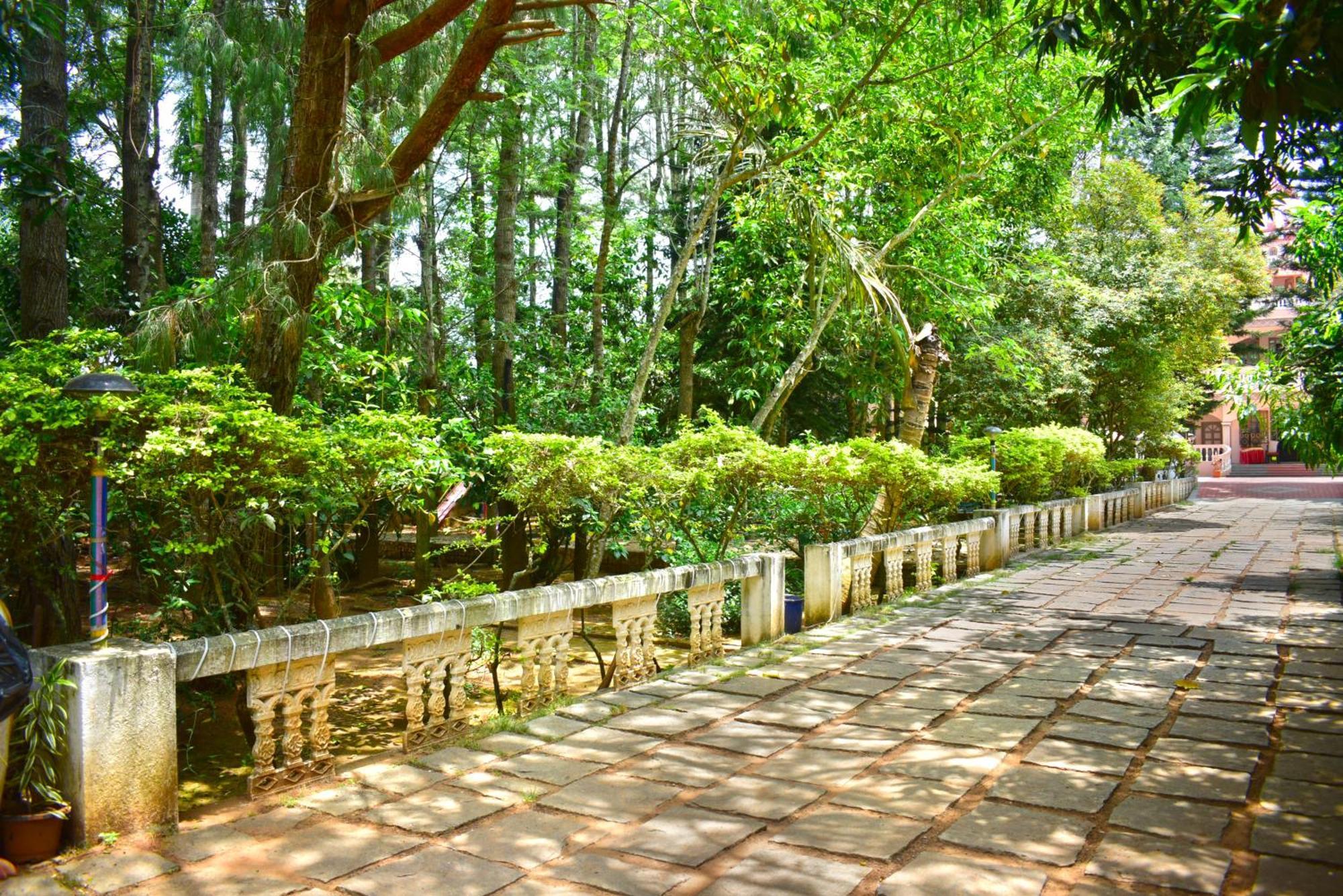 Jains Royal Palace Resorts Yelagiri Esterno foto
