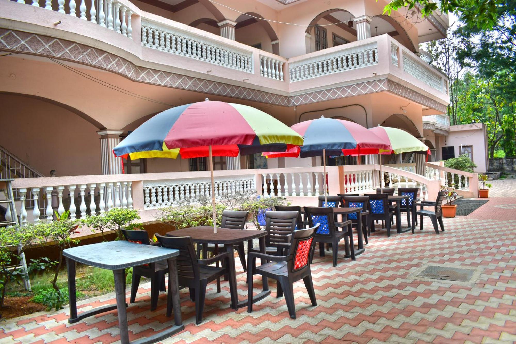 Jains Royal Palace Resorts Yelagiri Esterno foto