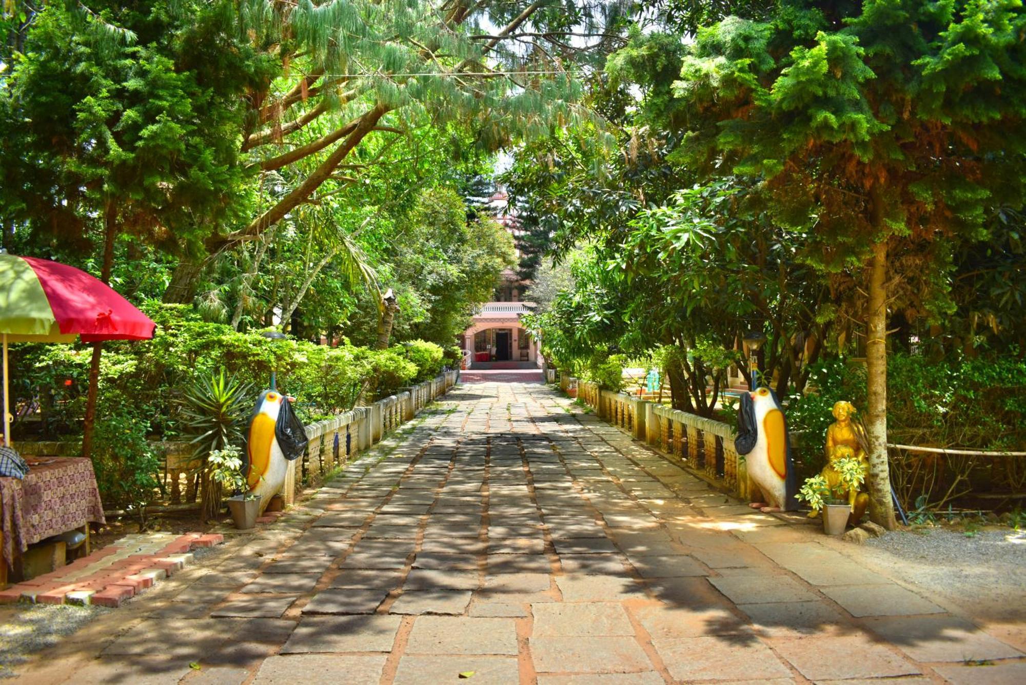 Jains Royal Palace Resorts Yelagiri Esterno foto