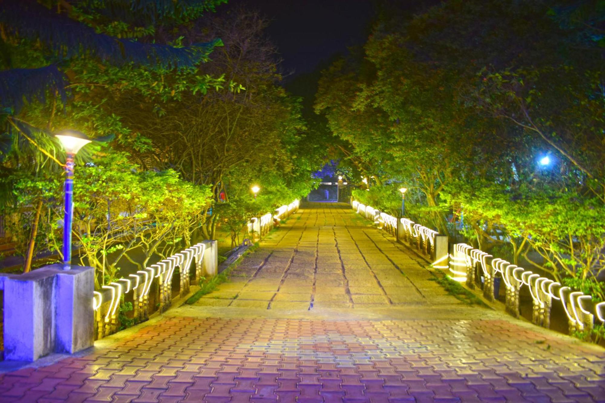 Jains Royal Palace Resorts Yelagiri Esterno foto