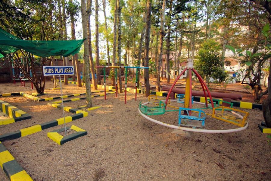 Jains Royal Palace Resorts Yelagiri Esterno foto