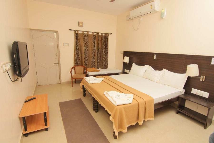 Jains Royal Palace Resorts Yelagiri Esterno foto