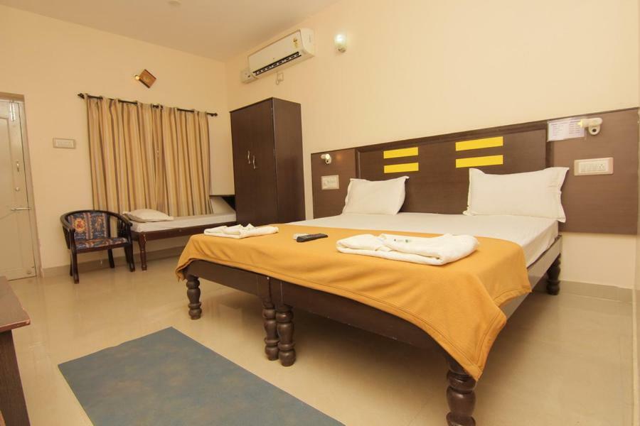Jains Royal Palace Resorts Yelagiri Esterno foto
