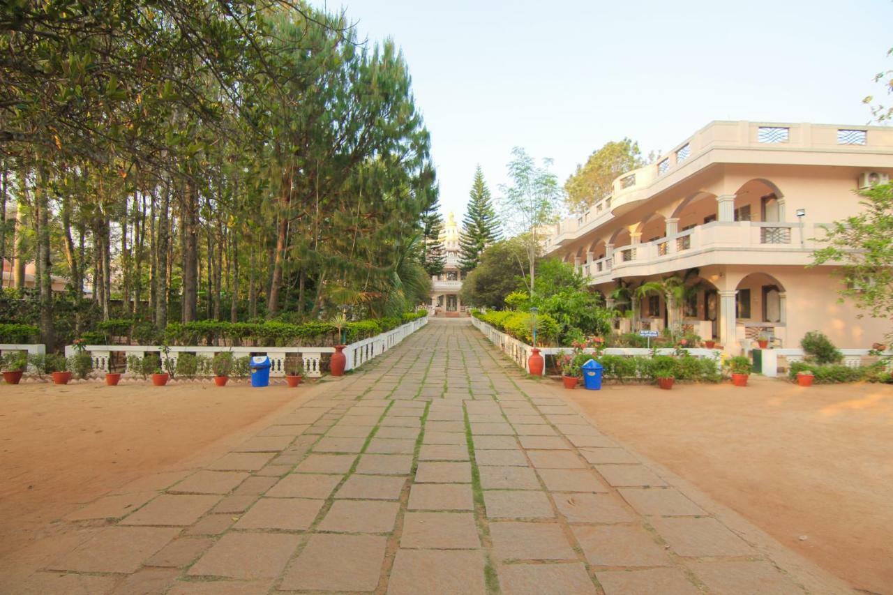 Jains Royal Palace Resorts Yelagiri Esterno foto